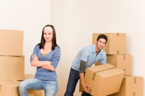 Fragile item packing support for Wandsworth removals